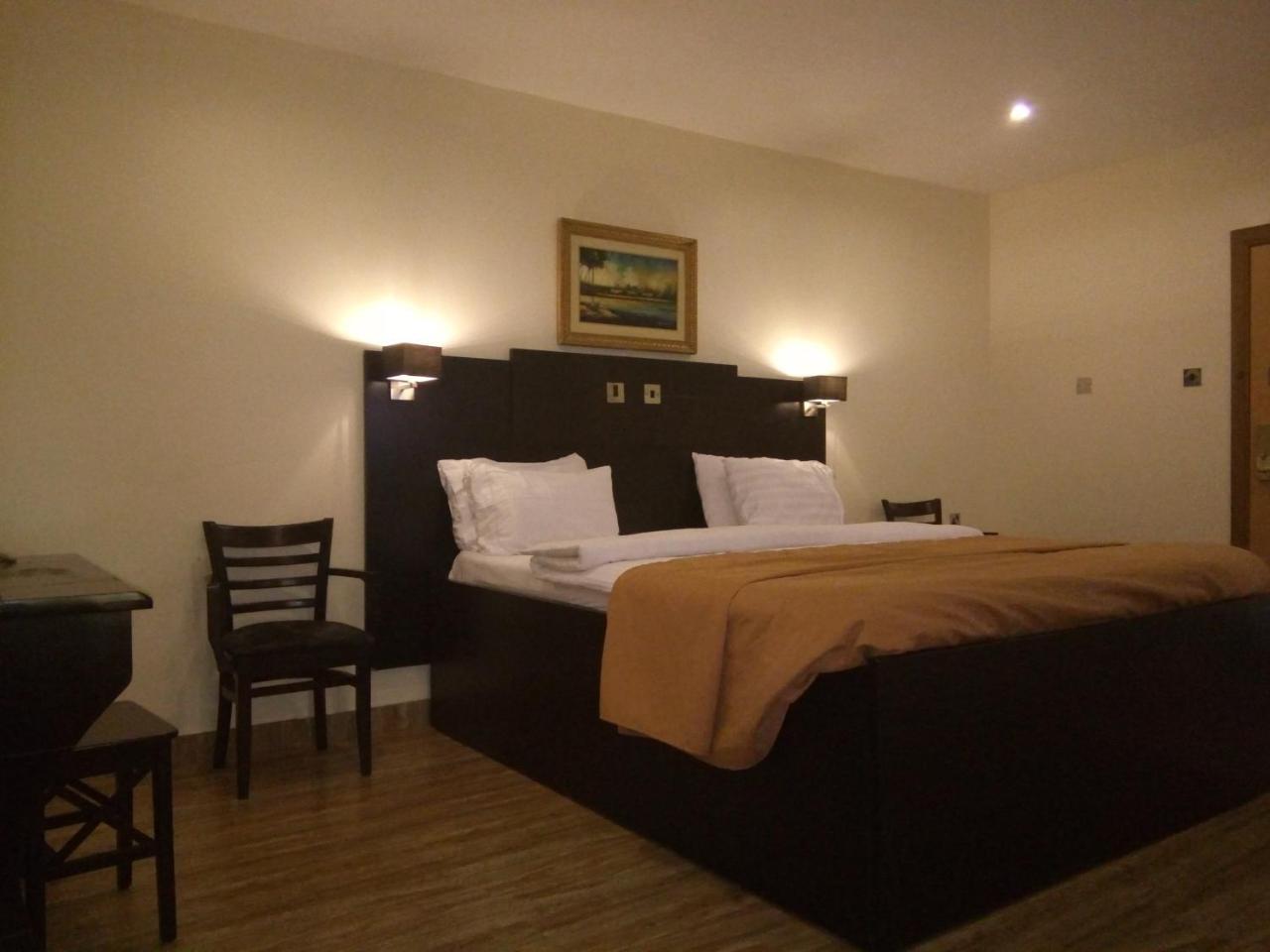 Eden Crest Hotel & Resort Енугу Екстер'єр фото