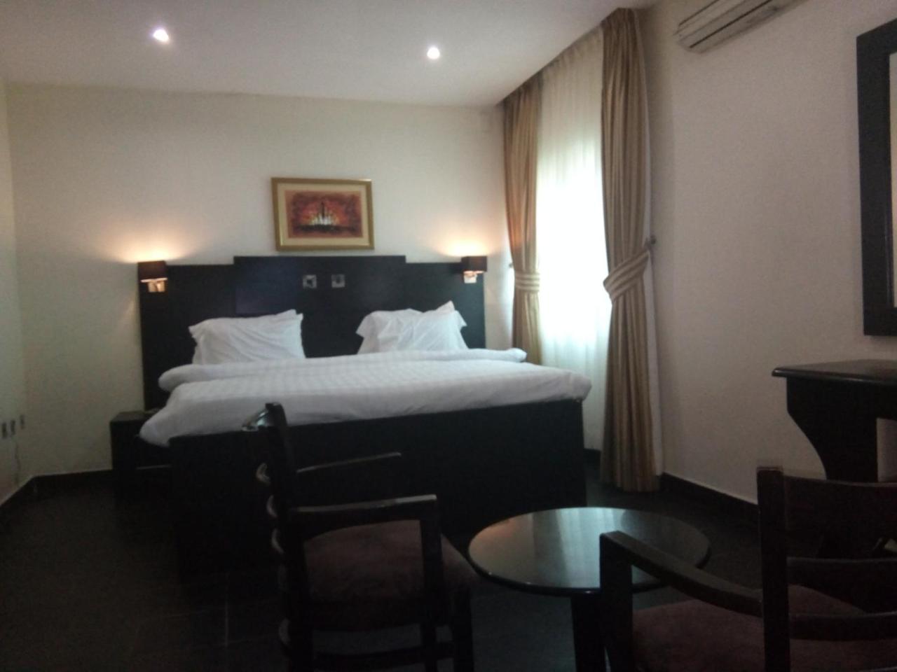 Eden Crest Hotel & Resort Енугу Екстер'єр фото